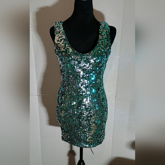 Charlotte Russe Green Sequin Mini Dress Size Small - Picture 2 of 7